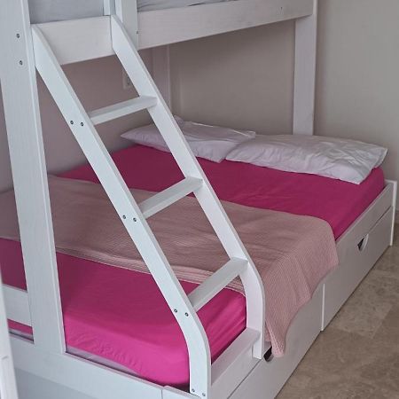 Appart Standing 2 Chambres 2Sdb Clim Piscine Parking Wifi Terrasse 21M2 Local Velo Port-Aventura, Plage, Centre سالو المظهر الخارجي الصورة