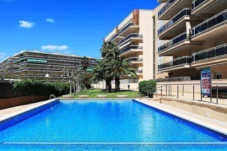 Appart Standing 2 Chambres 2Sdb Clim Piscine Parking Wifi Terrasse 21M2 Local Velo Port-Aventura, Plage, Centre سالو المظهر الخارجي الصورة